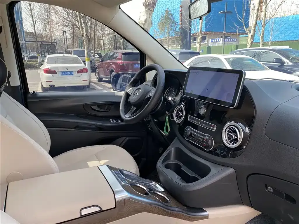 Mercedes-Benz Vito 2024 из CN, фото 2