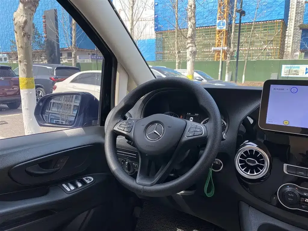 Mercedes-Benz Vito 2024 из CN, фото 5