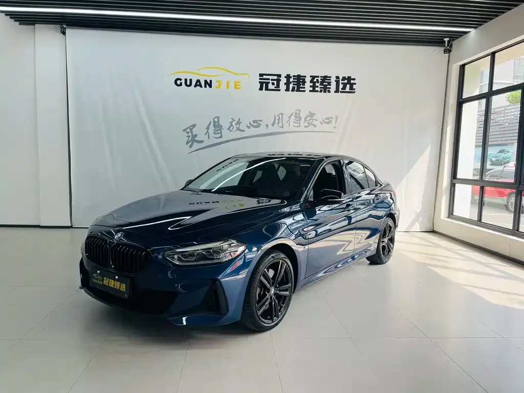 BMW 1 Series 2022 из CN, фото 1