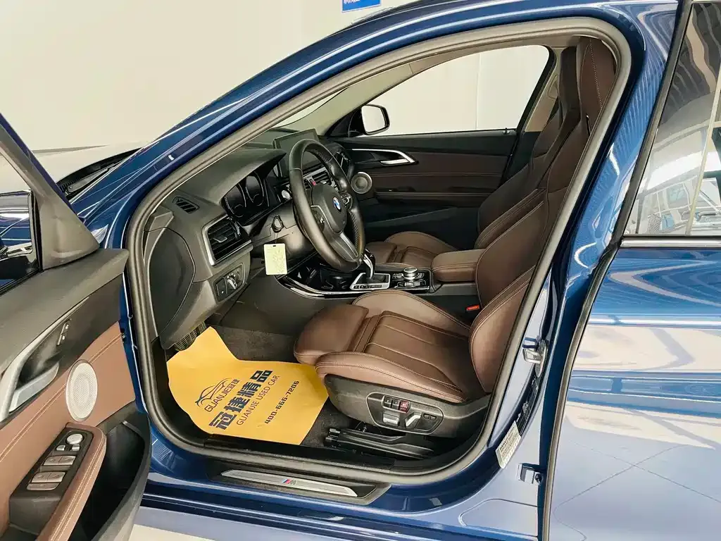 BMW 1 Series 2022 из CN, фото 3