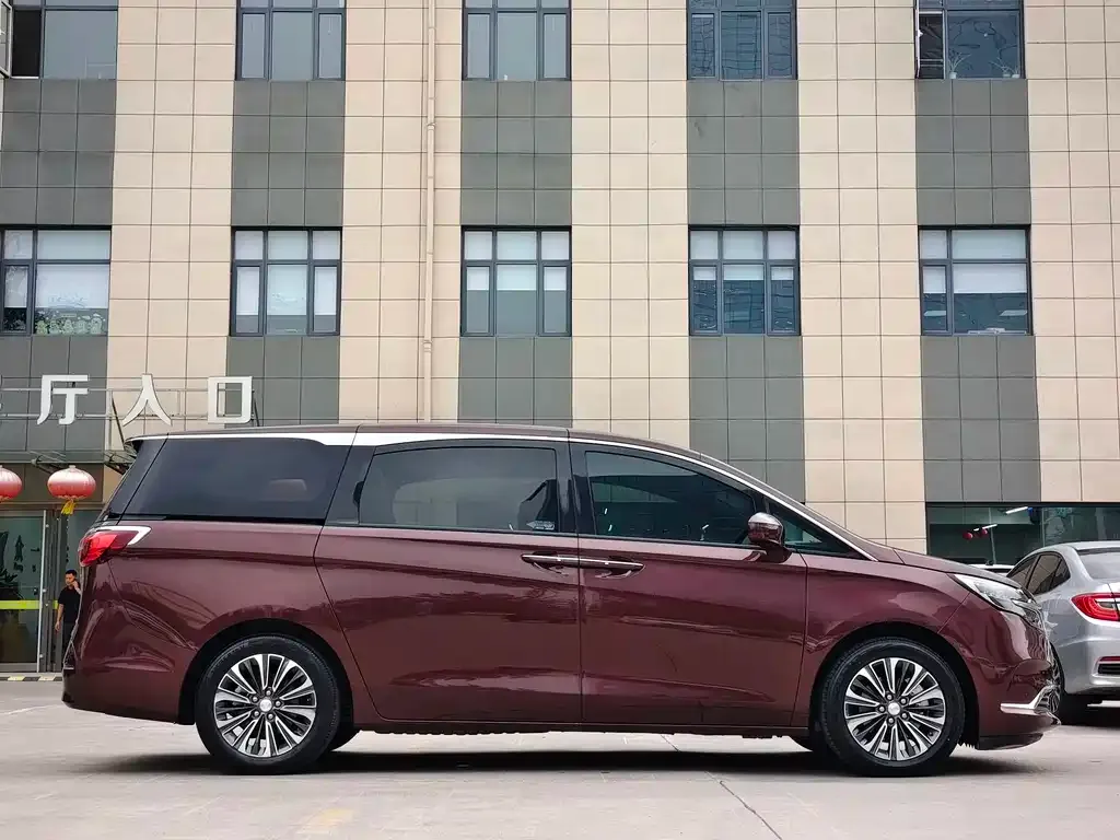 Buick GL8 2022 из CN, фото 4