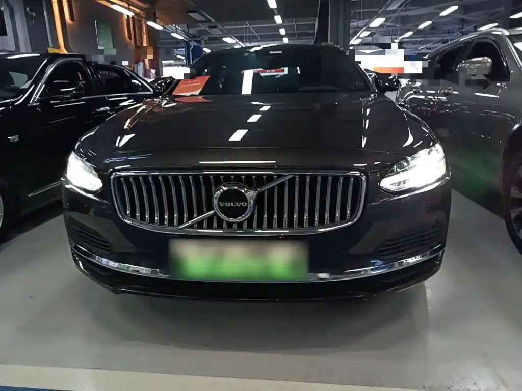 Volvo S90 PHEV 2022 из CN, фото 3
