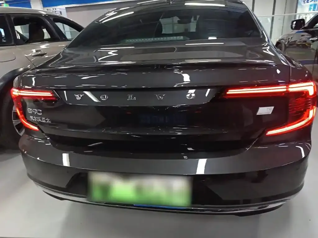 Volvo S90 PHEV 2022 из CN, фото 6
