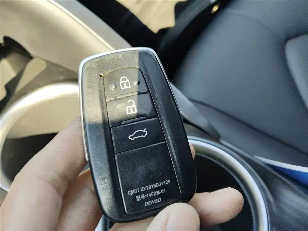 Toyota Camry 2021 из CN, фото 9