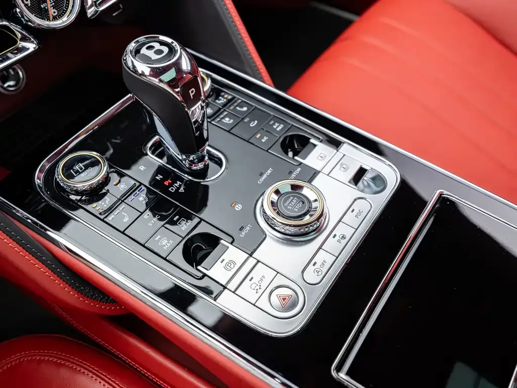 Bentley Flying Spur 2023 из CN, фото 9