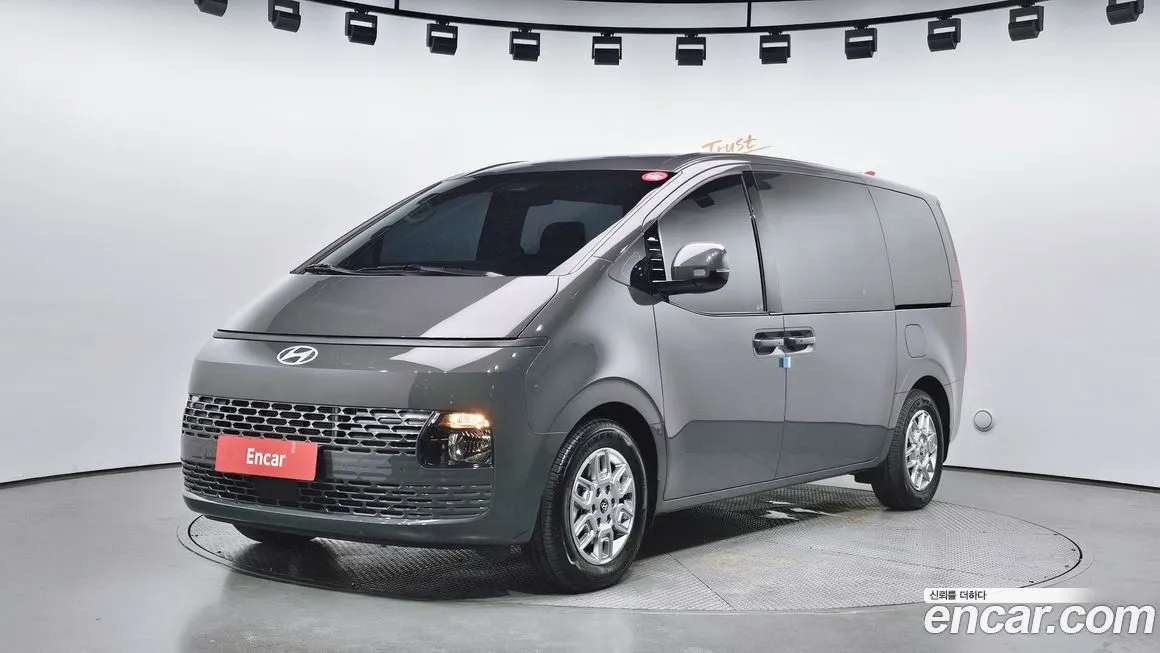 Hyundai Staria 2025 из KR, фото 1