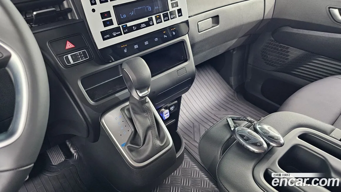Hyundai Staria 2025 из KR, фото 9