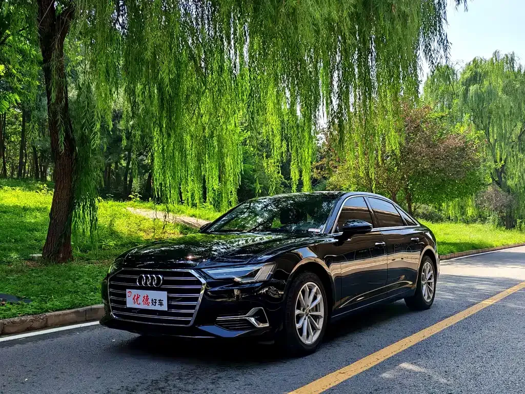 Audi A6L 2023 из CN, фото 1
