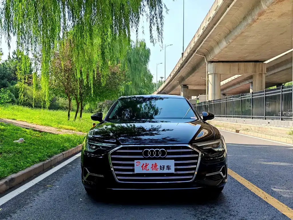 Audi A6L 2023 из CN, фото 2