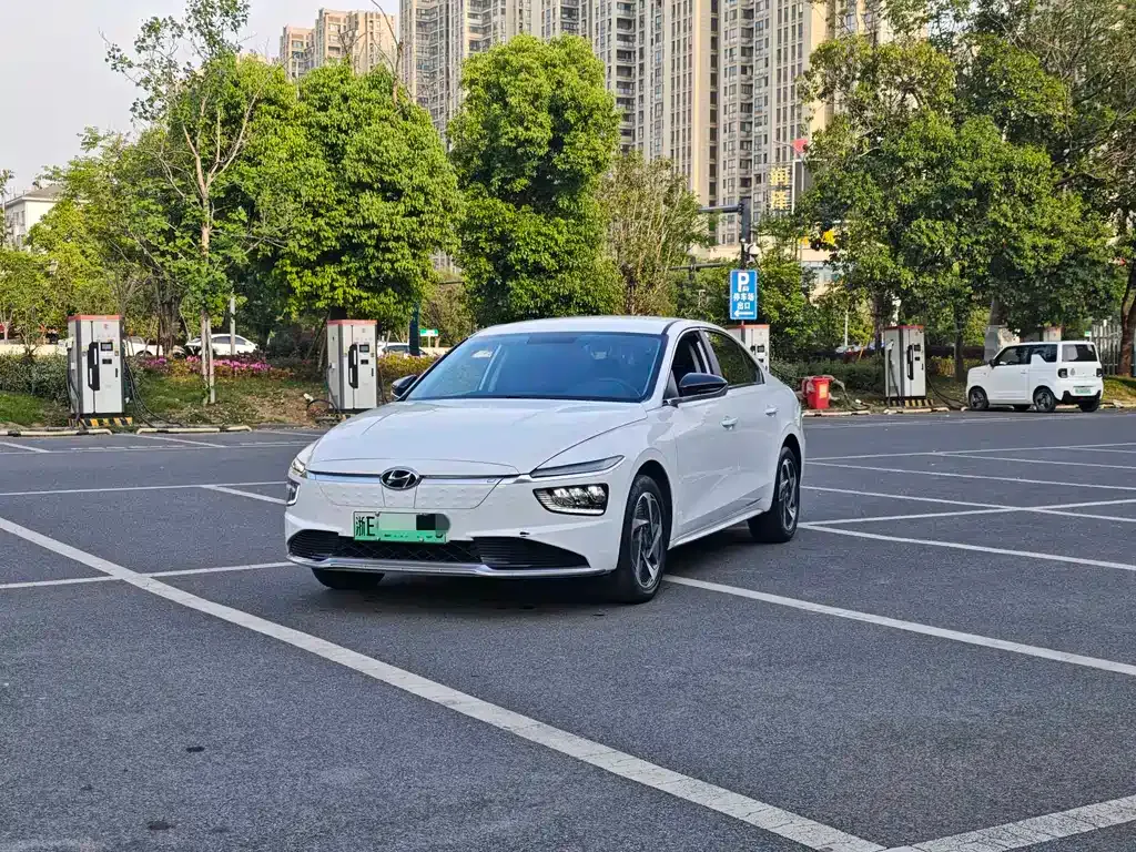 Hyundai Mistra New Energy 2023 из CN, фото 1