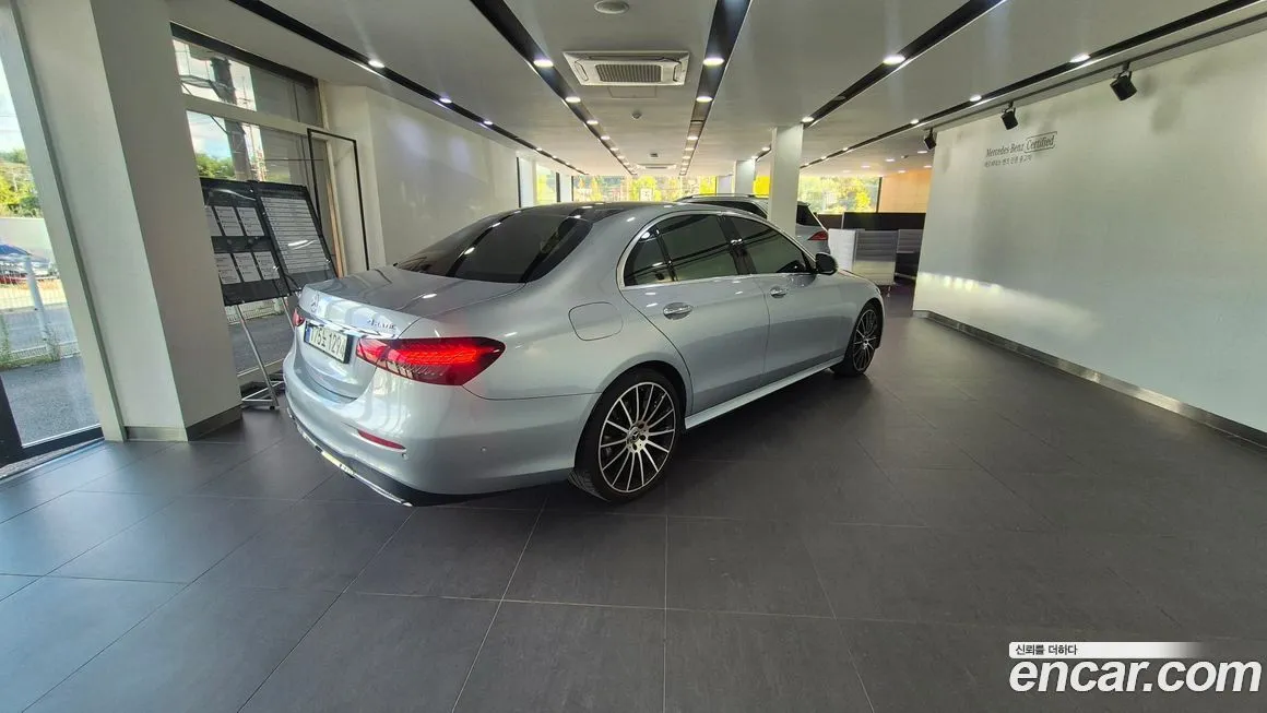 Mercedes-Benz E-Class 2021 из KR, фото 2
