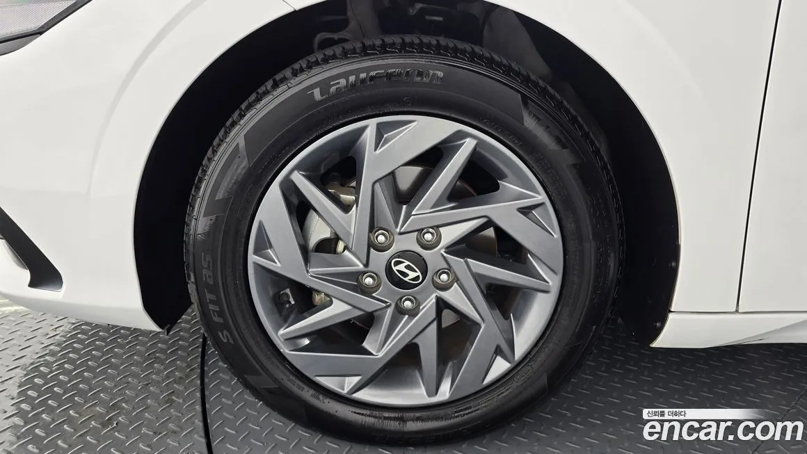 Hyundai AVANTE — фото 5