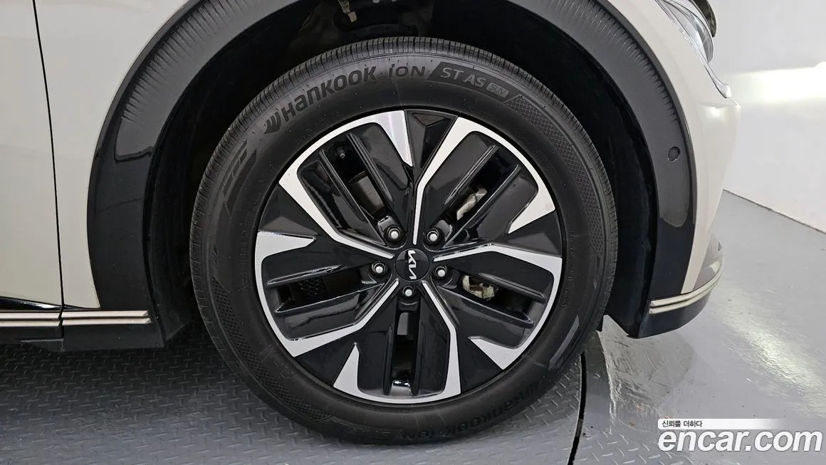 Kia EV6 — фото 5