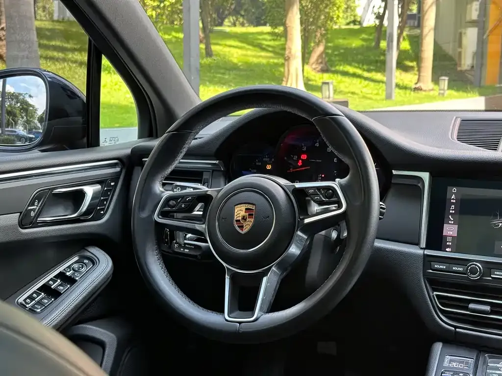 Porsche Macan 2021 из CN, фото 7