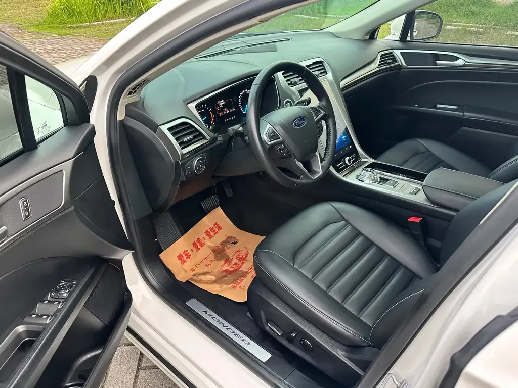Ford Mondeo 2021 из CN, фото 10