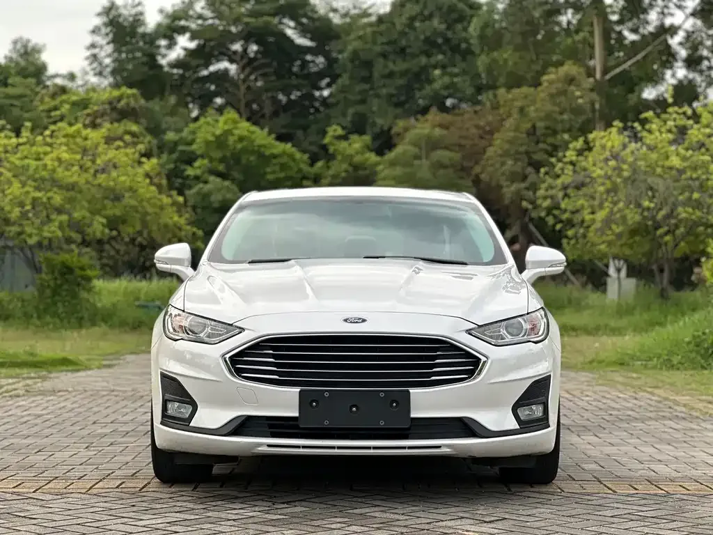 Ford Mondeo 2021 из CN, фото 2