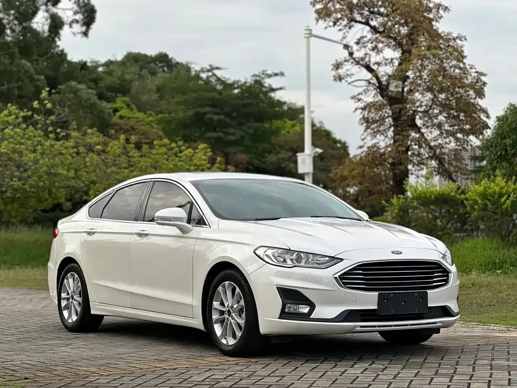 Ford Mondeo 2021 из CN, фото 3