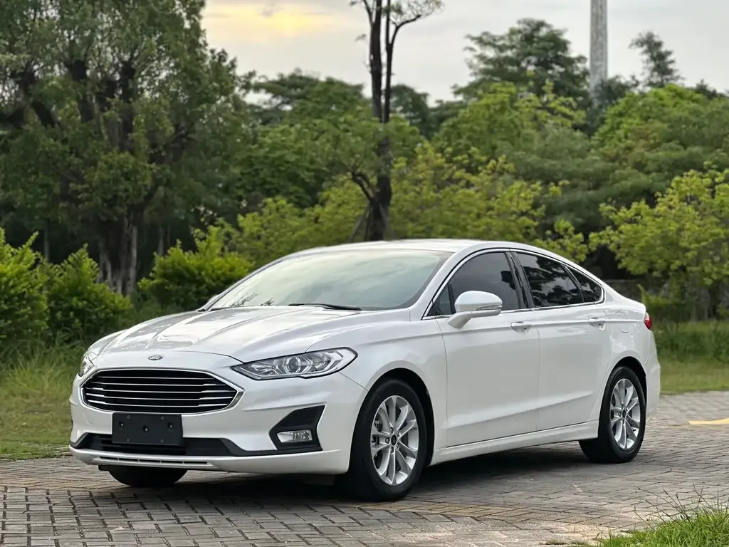 Ford Mondeo 2021 из CN, фото 4