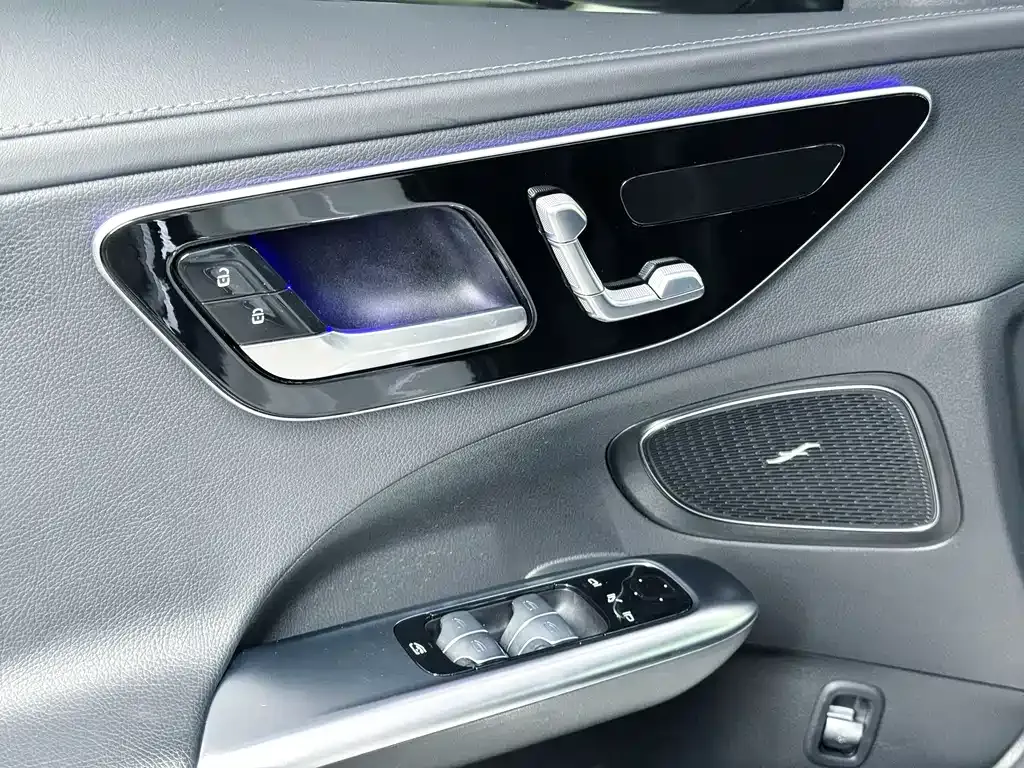 Mercedes-Benz C-Class 2023 из CN, фото 3