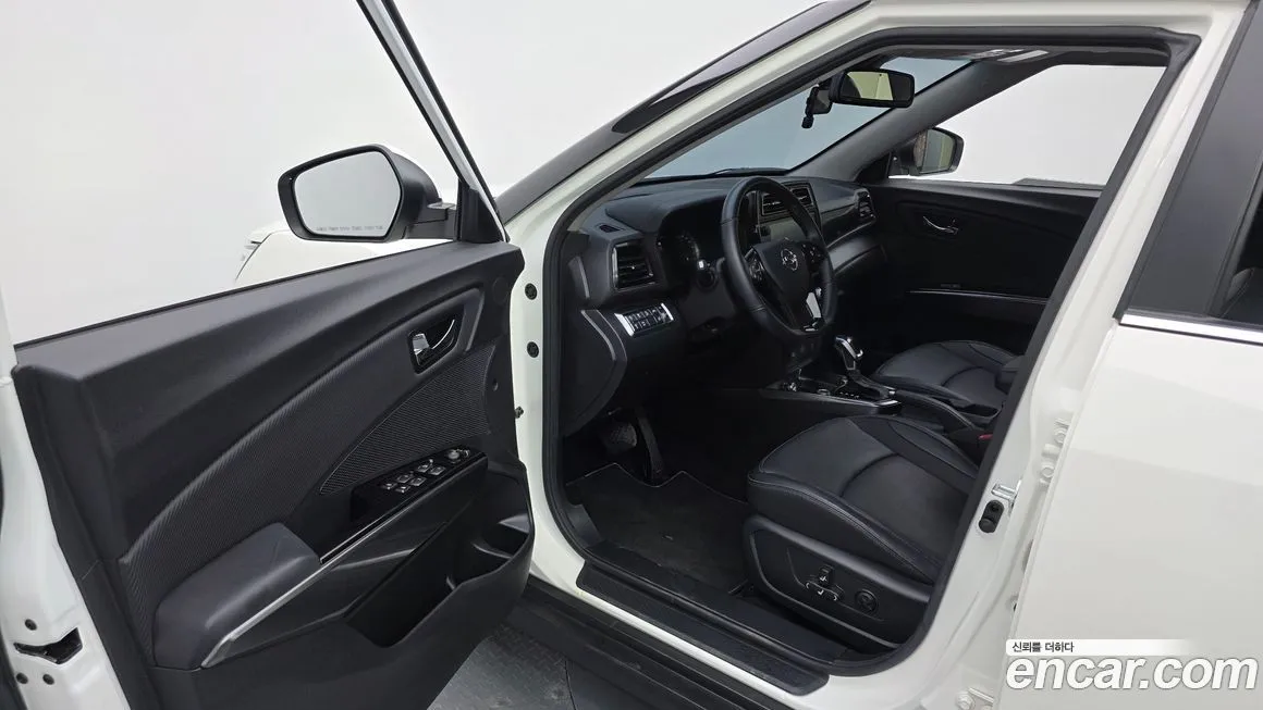 KG Mobility (Ssangyong) TIBOLI 2022 из KR, фото 10