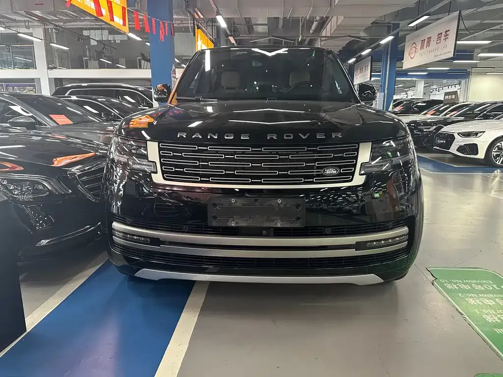 Land Rover Range Rover 2023 из CN, фото 2