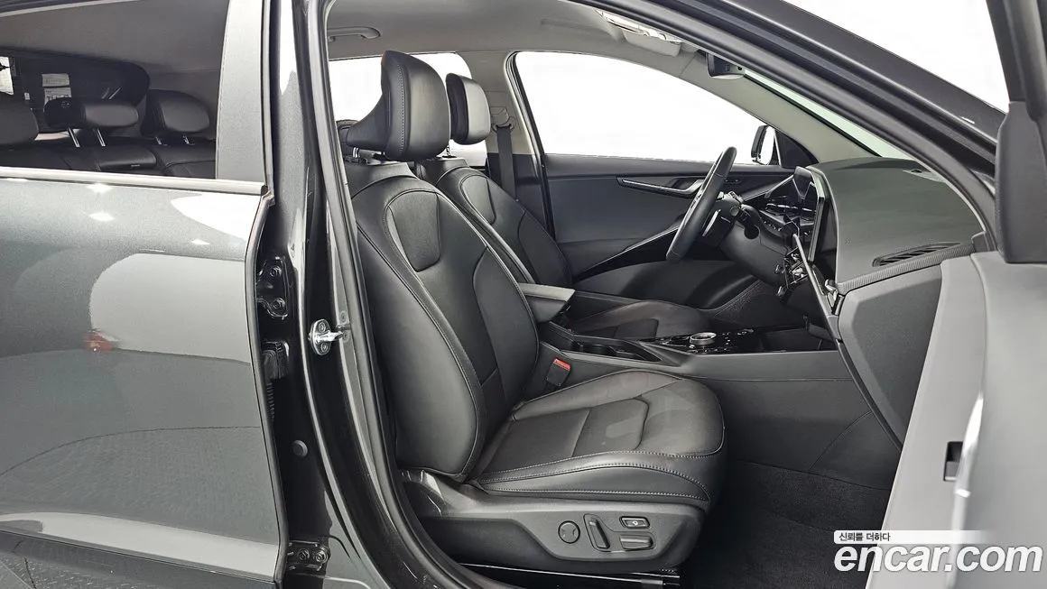 Kia Niro — фото 10