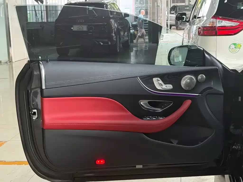 [object Object] E-Class (Import) 2021 из CN, фото 8