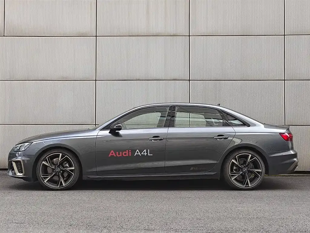 Audi A4L 2024 из CN, фото 3
