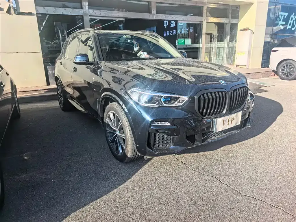BMW X5 (Import) — фото 2