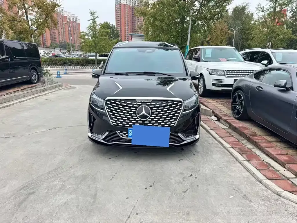 Mercedes-Benz V-Class 2025 из CN, фото 1