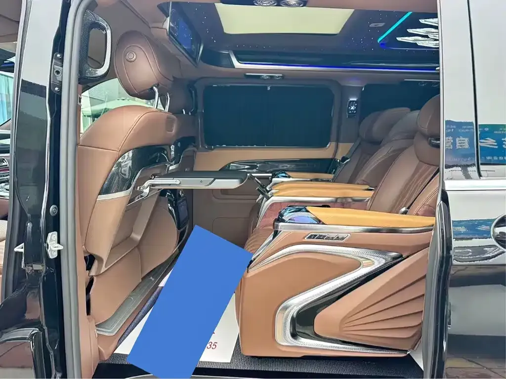 Mercedes-Benz V-Class 2025 из CN, фото 6