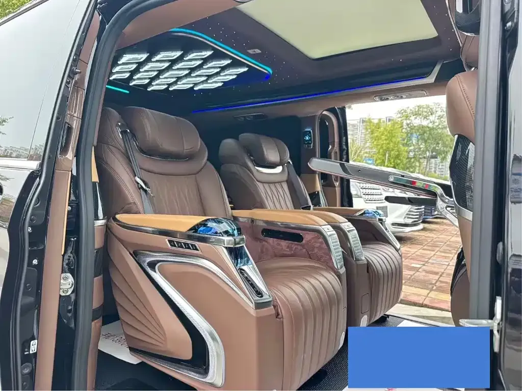 Mercedes-Benz V-Class 2025 из CN, фото 8