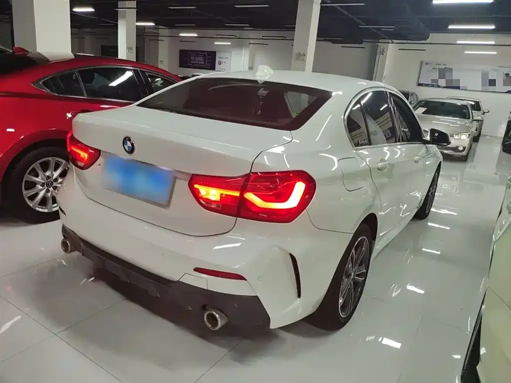 BMW 1 Series 2021 из CN, фото 7