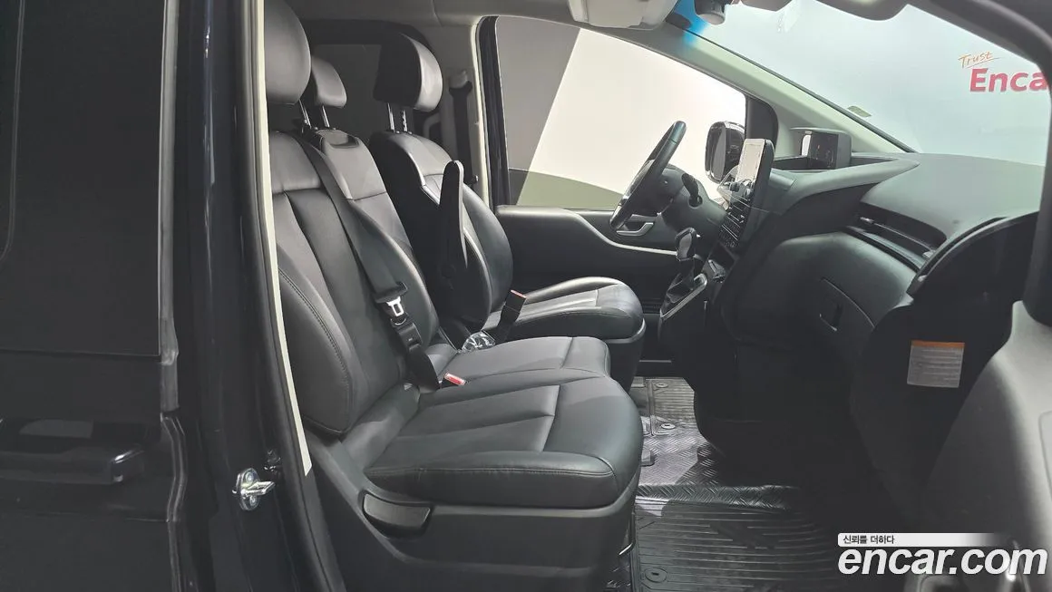 Hyundai Staria 2025 из KR, фото 10