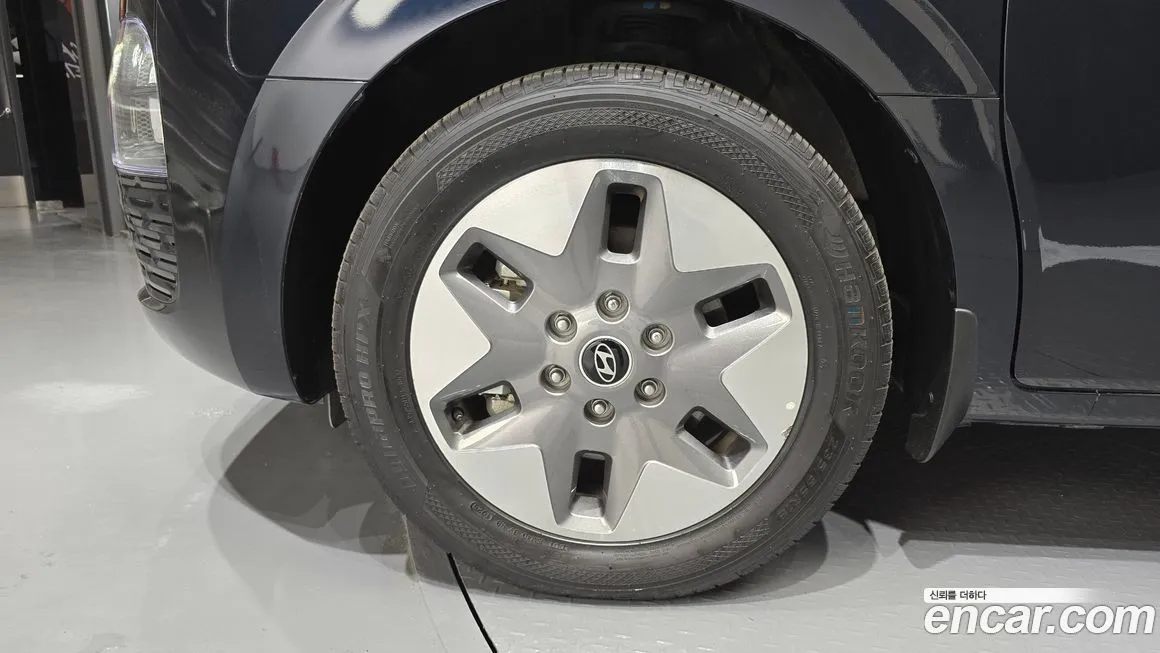 Hyundai Staria 2025 из KR, фото 5