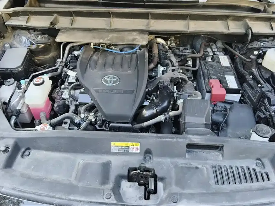 Toyota Crown Kluger 2023 из CN, фото 10