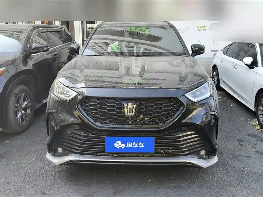 Toyota Crown Kluger 2023 из CN, фото 2