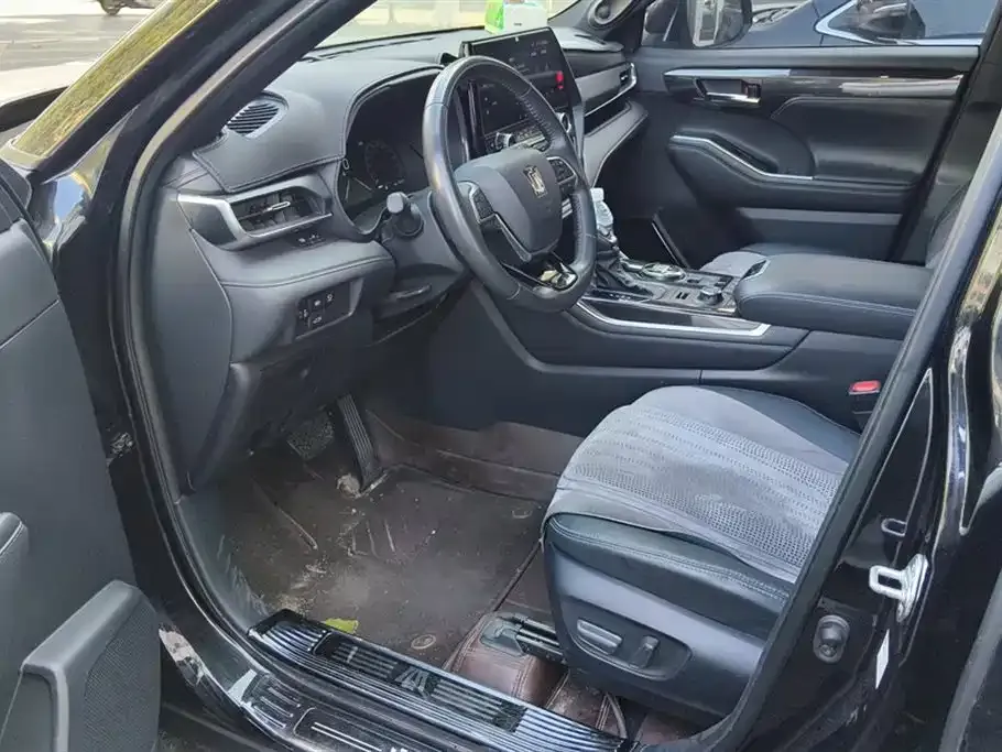 Toyota Crown Kluger 2023 из CN, фото 9