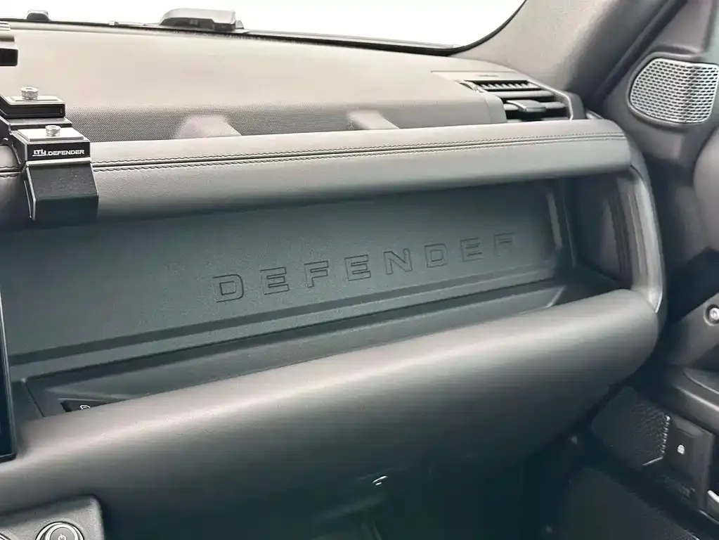 Land Rover Defender 2023 из CN, фото 10