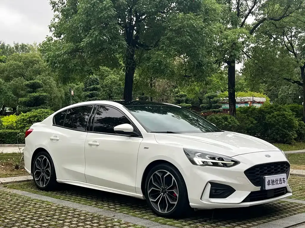 Ford Focus 2021 из CN, фото 3