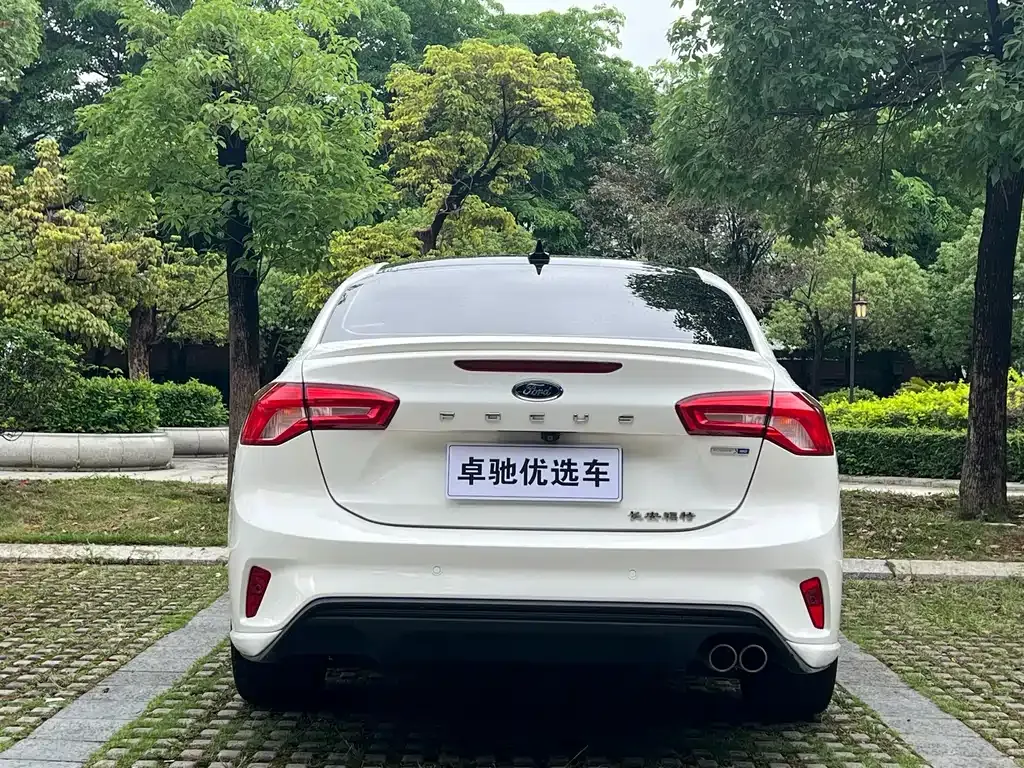 Ford Focus 2021 из CN, фото 6