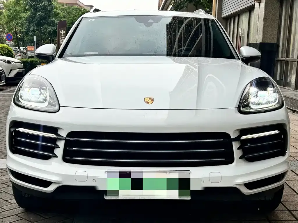 Porsche Cayenne Hybrid 2022 из CN, фото 2