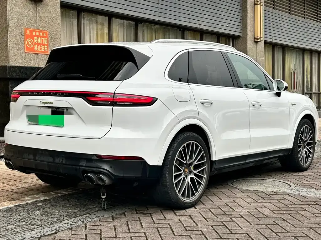 Porsche Cayenne Hybrid 2022 из CN, фото 4