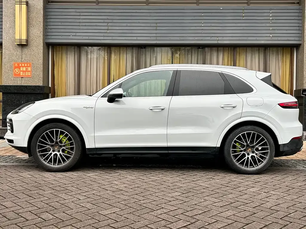 Porsche Cayenne Hybrid 2022 из CN, фото 7