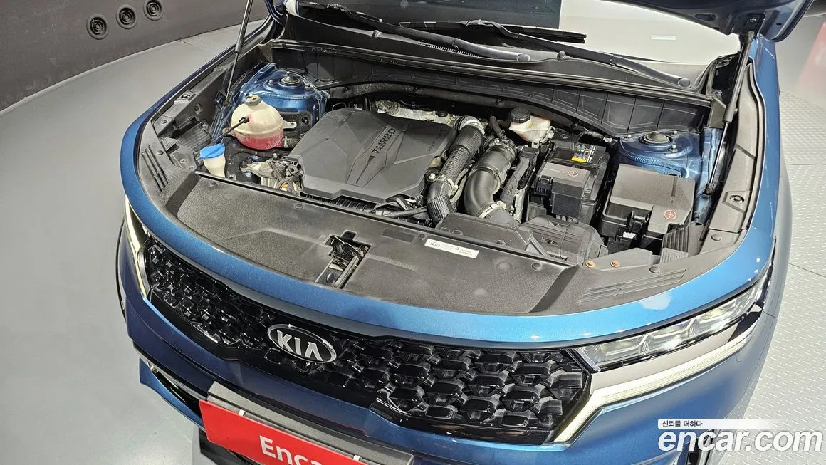 Kia Sorento — фото 6
