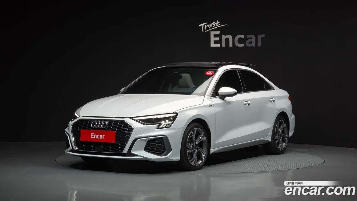 Audi A3 — фото 1