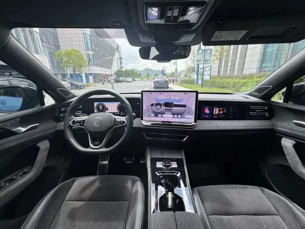 Volkswagen Tiguan L 2024 из CN, фото 6