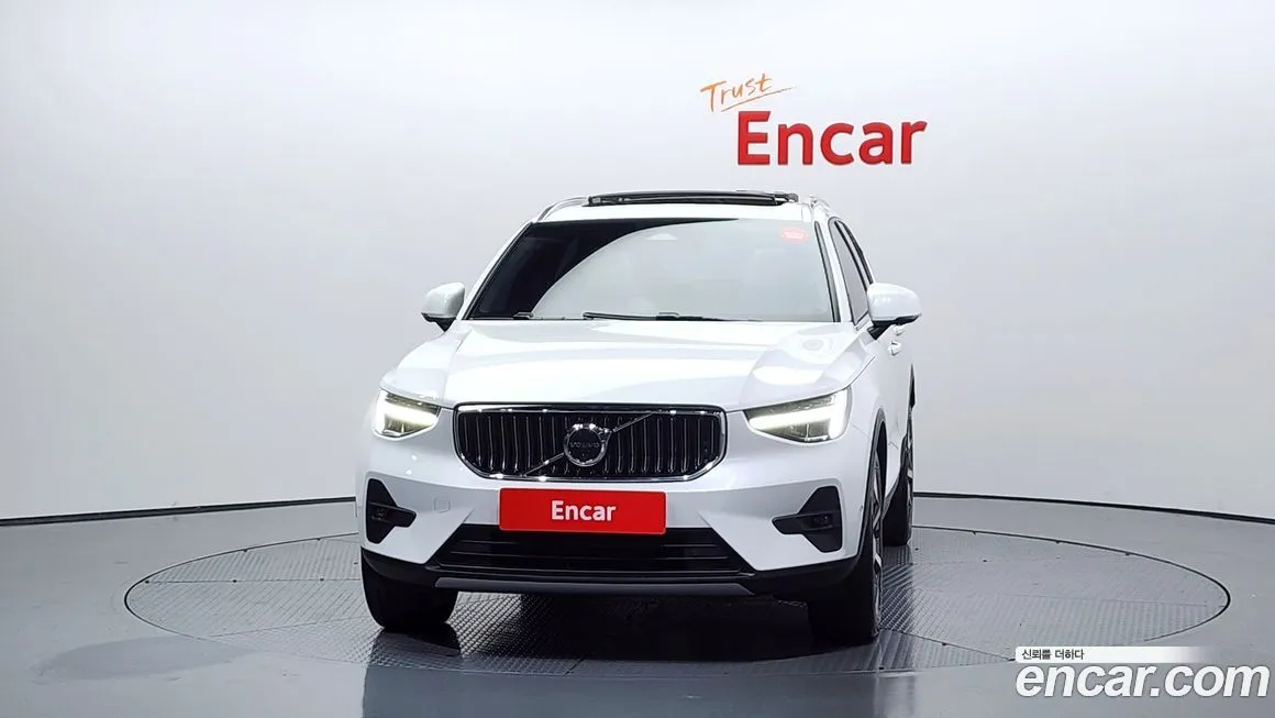 Volvo XC40 2023 из KR, фото 3