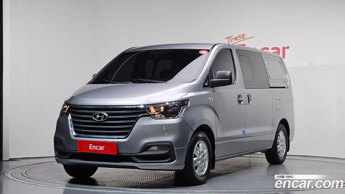Hyundai Starex 2021 из KR, фото 1