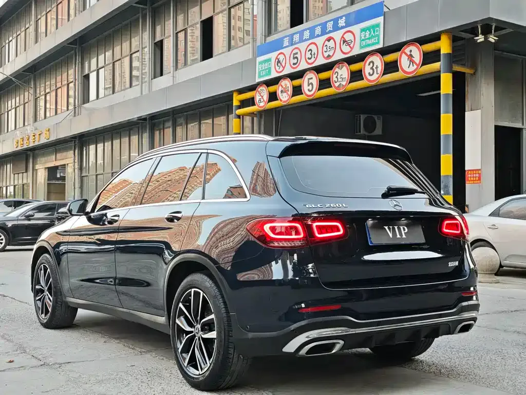 Mercedes-Benz GLC — фото 10